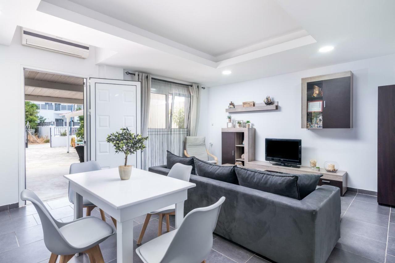 Villa Iceberg Mini คาลามากิ ภายนอก รูปภาพ